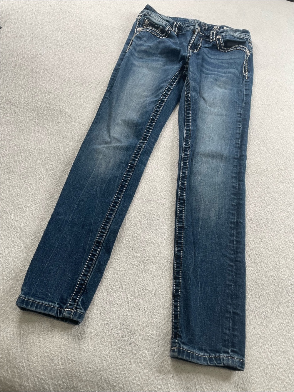 Miss Me Medium Blue Straight Jeans ~ Size 28 ~ Dress up your jeans* Bling
